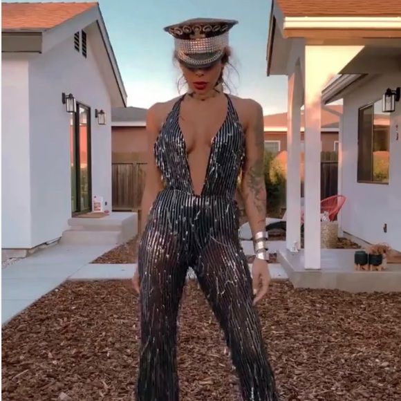 Sparkly jumpsuit in silver and black - Picture 3 of 3